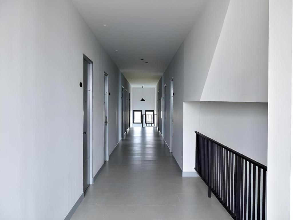 @Sleep Hotel Nakhon Pathom Exterior foto